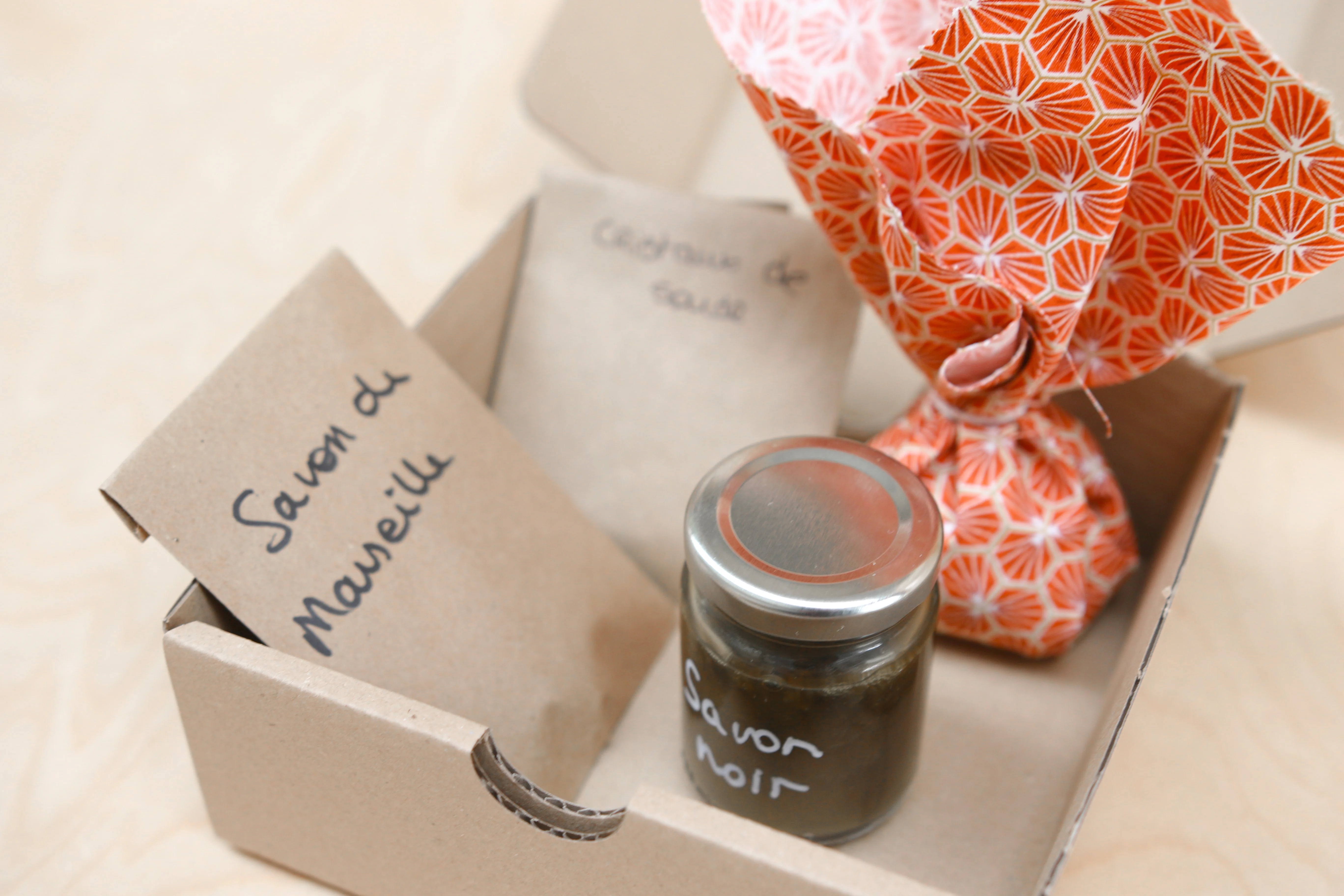 Kit de création pour atelier DIY entreprise  ingrédients et ustensiles zéro déchet