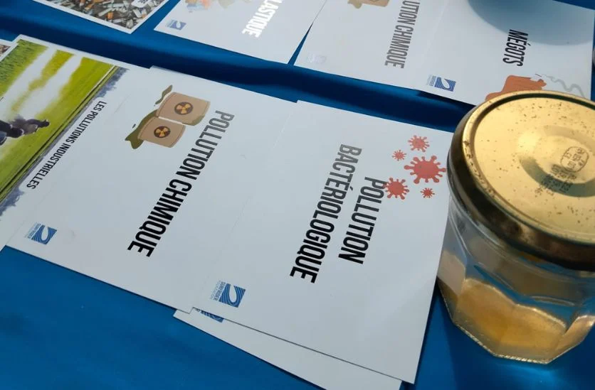jeu des bocaux stand de sensibisation surfrider