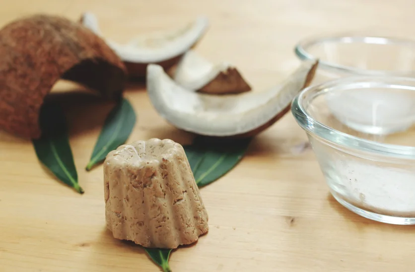 Production de shampoing solide lors d’un atelier DIY entreprise